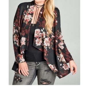 NWOT PLUS💜FLORAL OPEN KNIT CARDIGAN